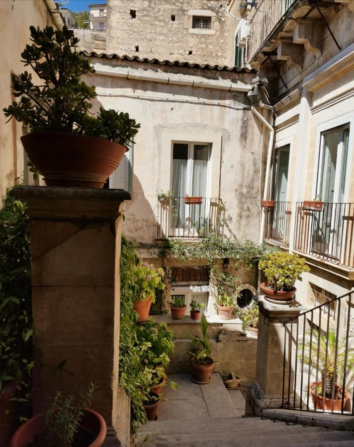 Palazzo Il Cavaliere B&B De Charme Modica Exterior photo