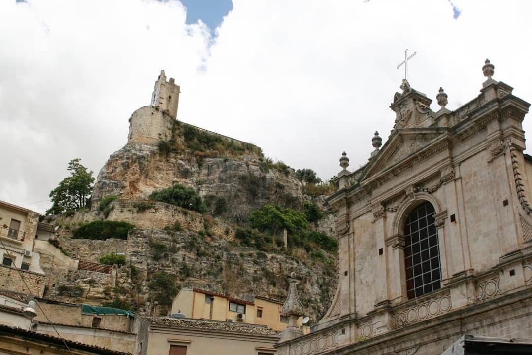 Palazzo Il Cavaliere B&B De Charme Modica Exterior photo
